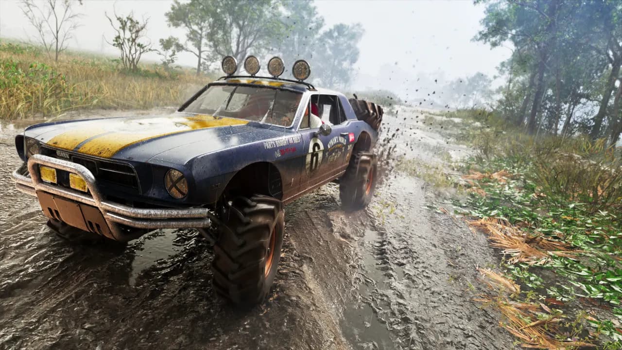 Vapid Dominator Buggy כחולה וצהובה דוהרת בשביל בוץ